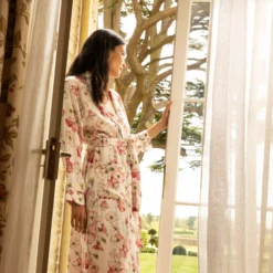 Bertioli By Thyme Silkwear Silk Robe In Pink Rose