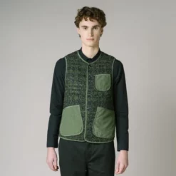 Kestin Hayle Gilet - Forest/Black Menswear 7 Kestin Hayle Gilet - Forest/Black Menswear