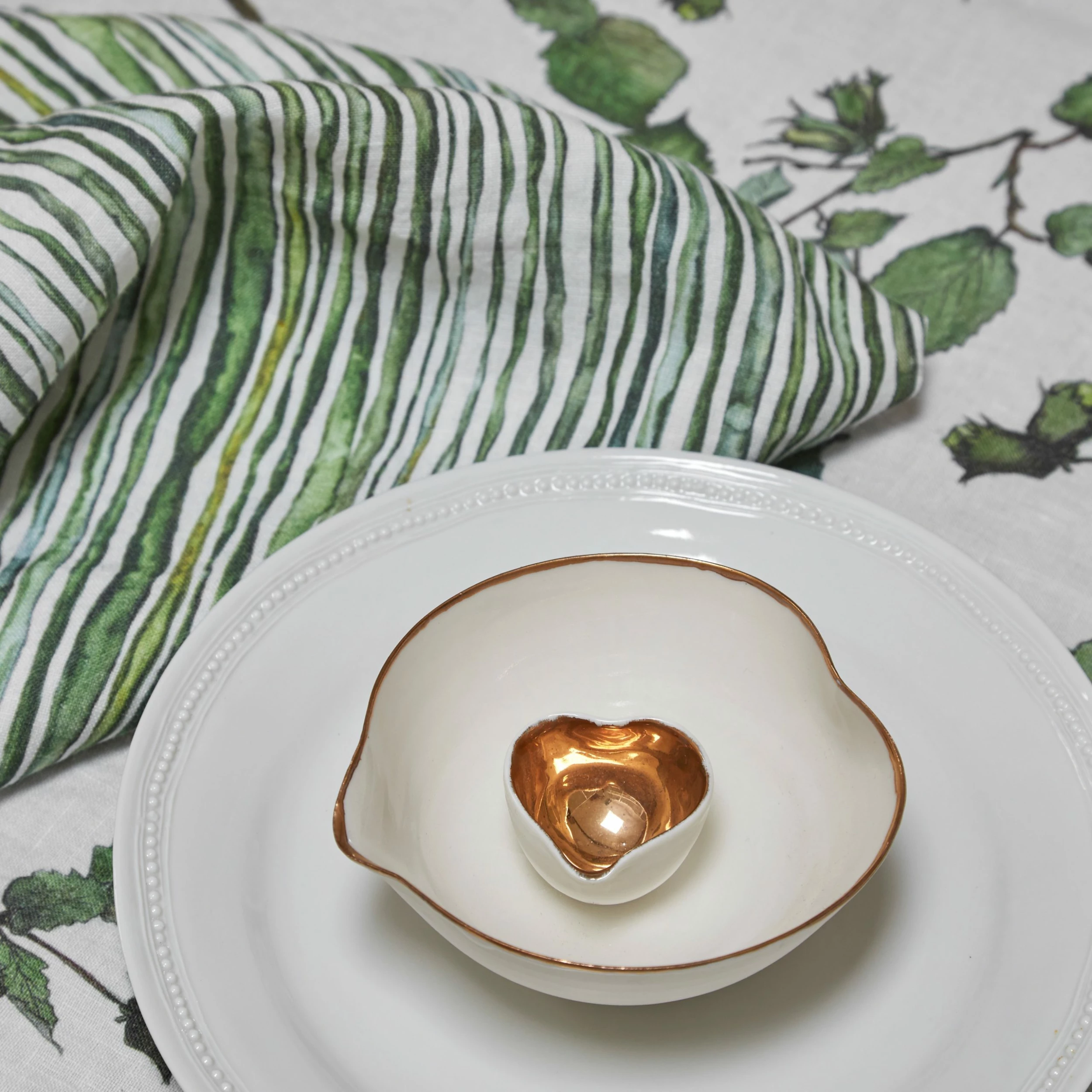 Bertioli By Thyme Green Stem Linen Napkin 5 Bertioli By Thyme Green Stem Linen Napkin